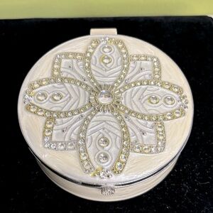 Enamel Rhinestone Jewelry Box Cream Silver